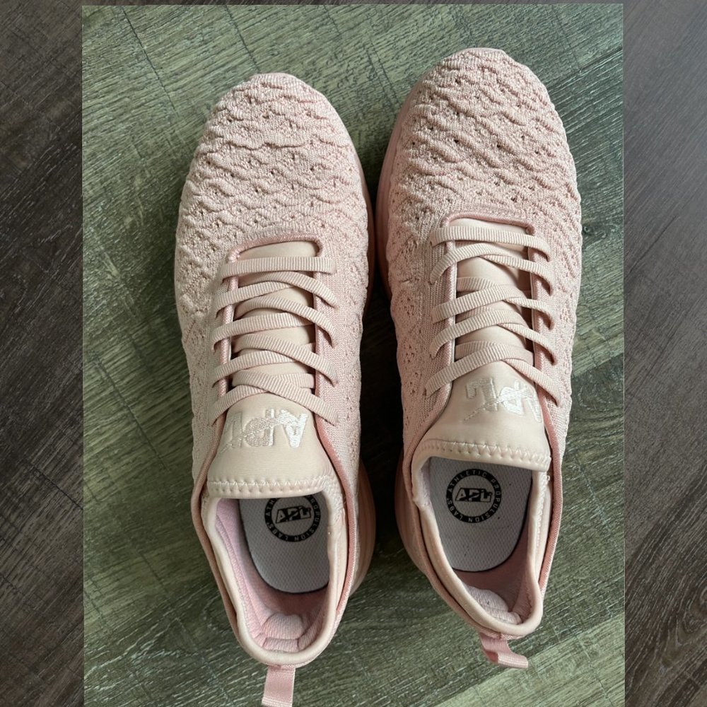 Women's APL TechLoom Phantom Shoe size 9